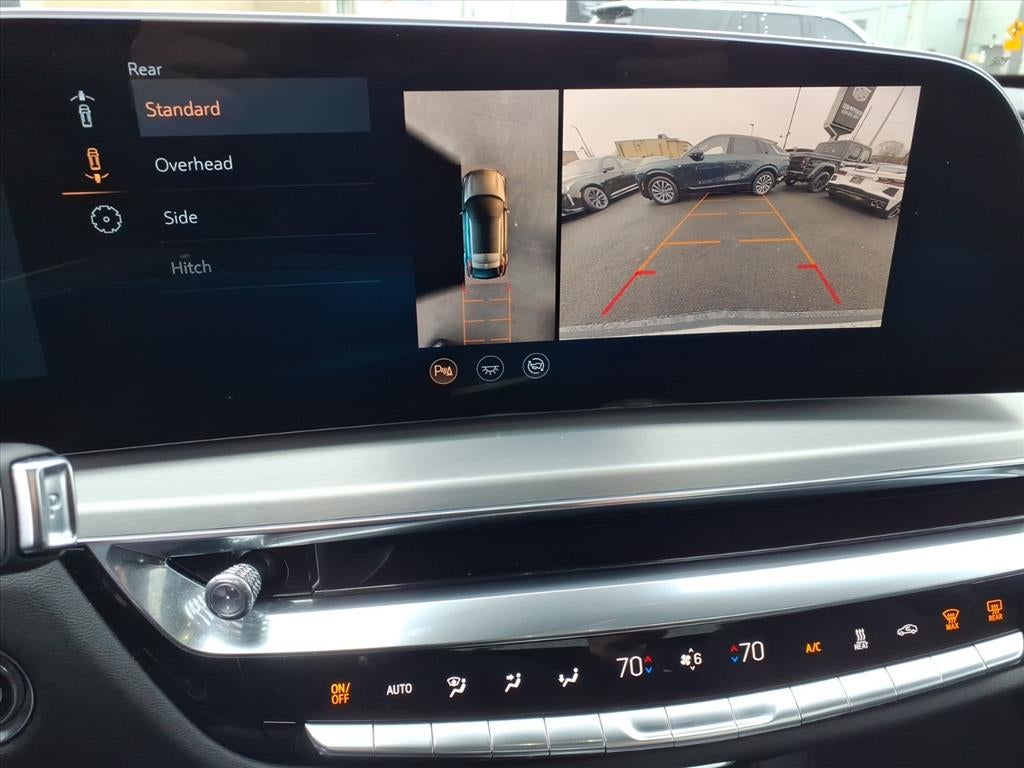 2024 Cadillac LYRIQ Sport 3