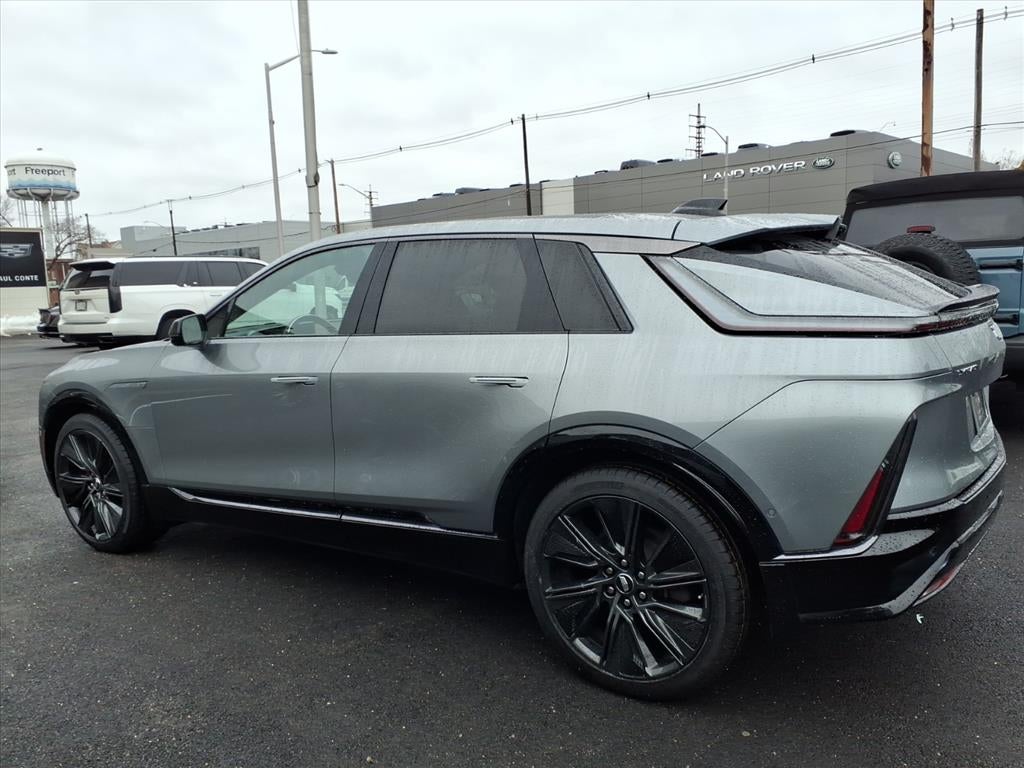 2024 Cadillac LYRIQ Sport 3