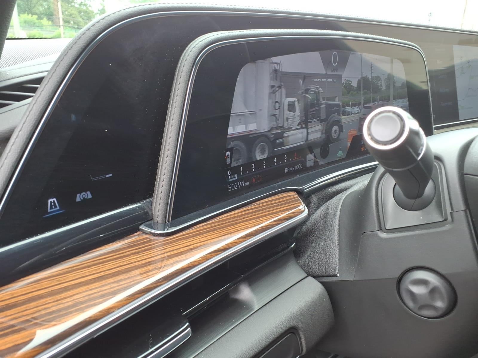 2023 Cadillac Escalade 4WD Luxury