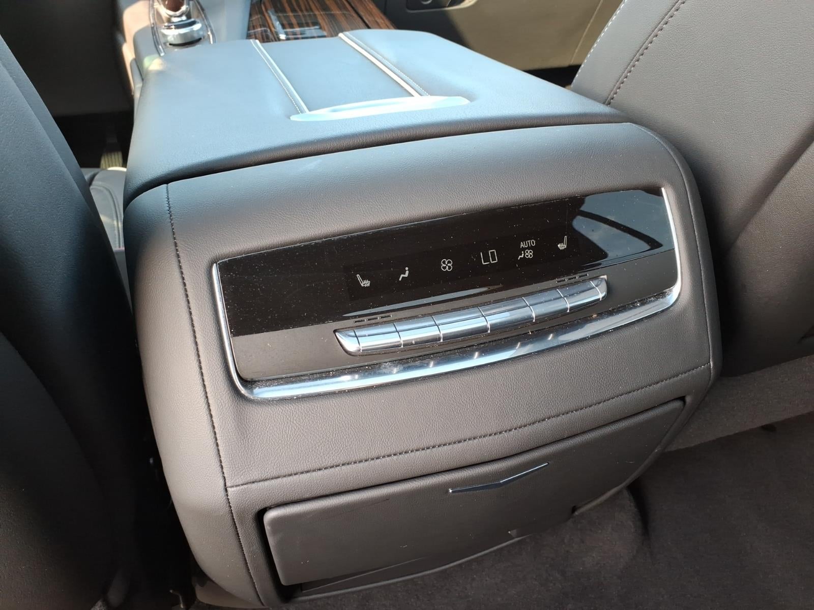 2024 Cadillac Escalade Premium Luxury
