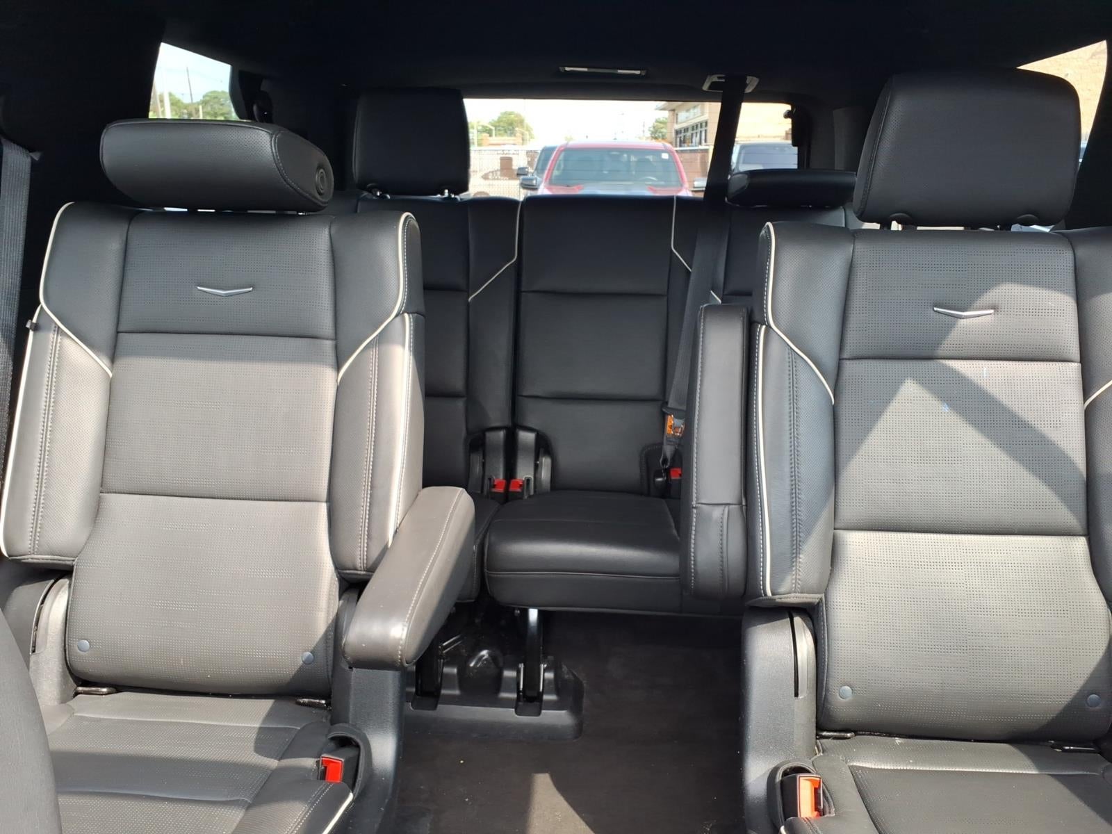 2022 Cadillac Escalade Sport