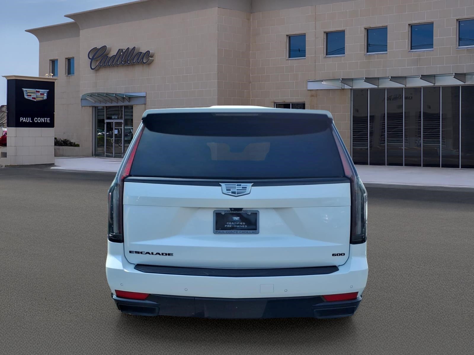 2022 Cadillac Escalade Sport