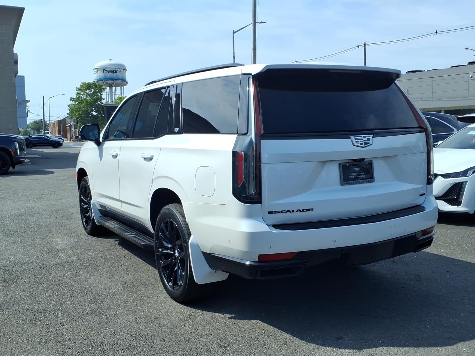 2022 Cadillac Escalade Sport