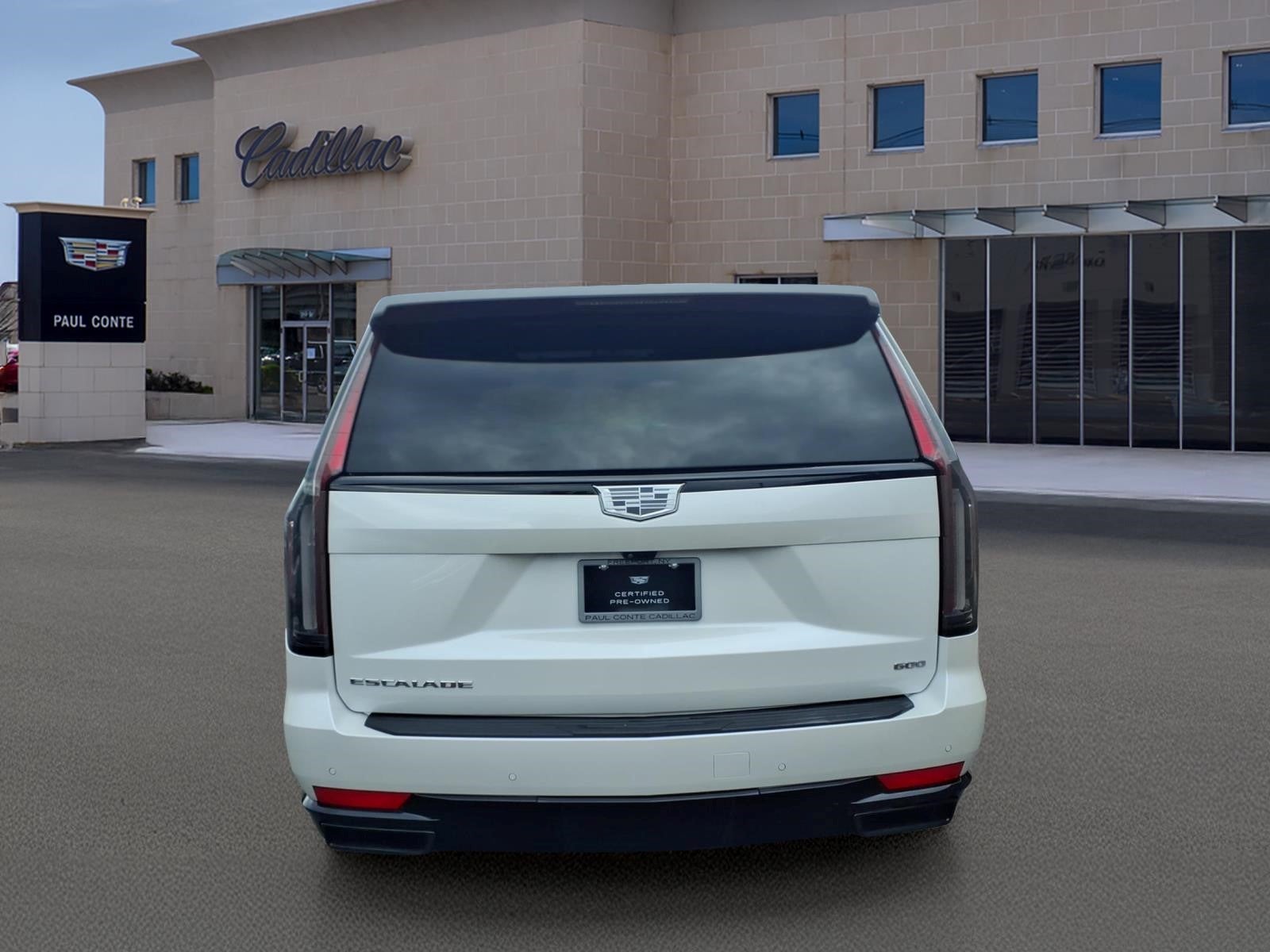 2024 Cadillac Escalade Sport