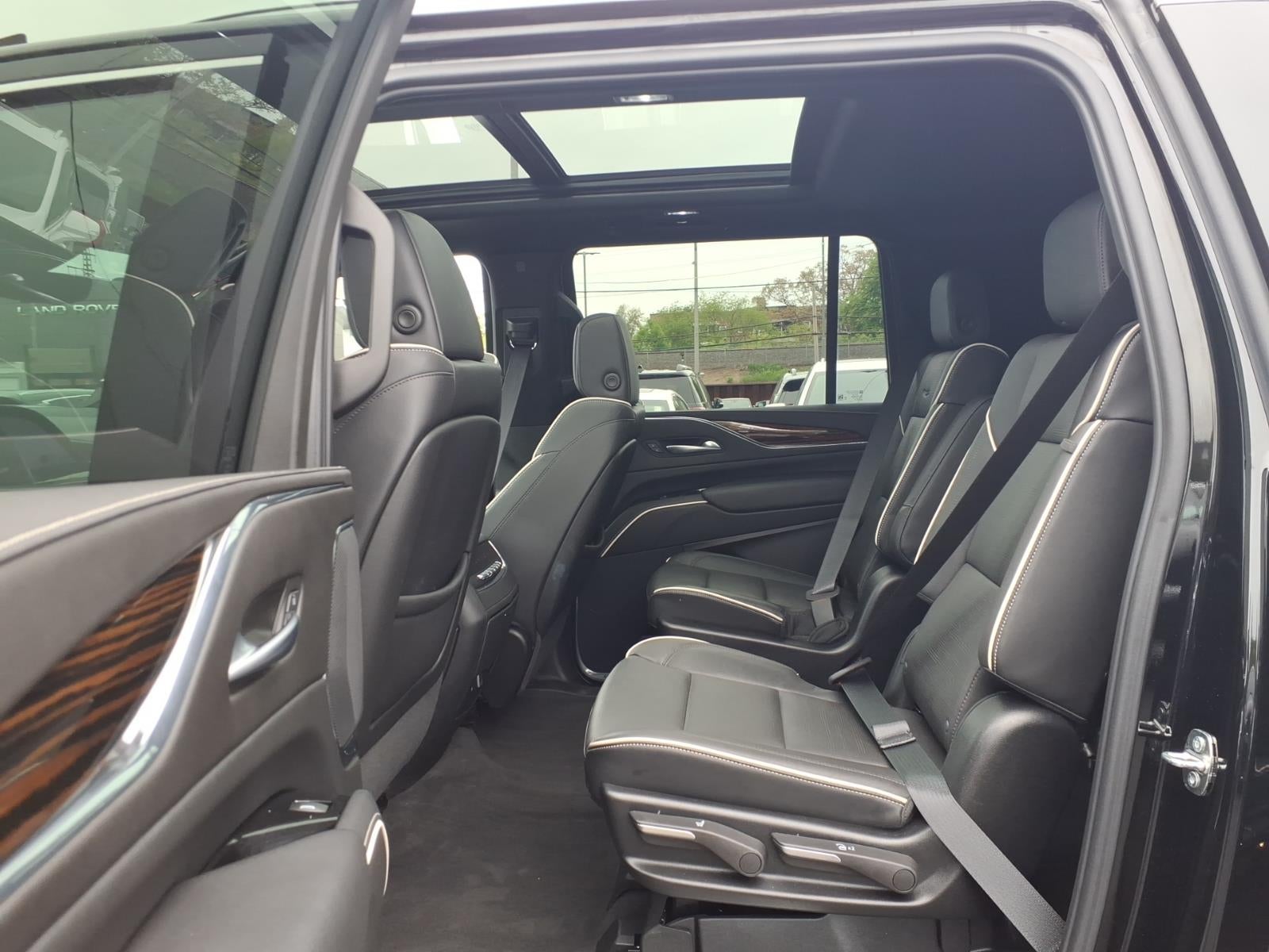 2024 Cadillac Escalade ESV Premium Luxury