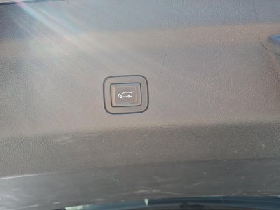2023 Cadillac Escalade ESV 4WD Premium Luxury