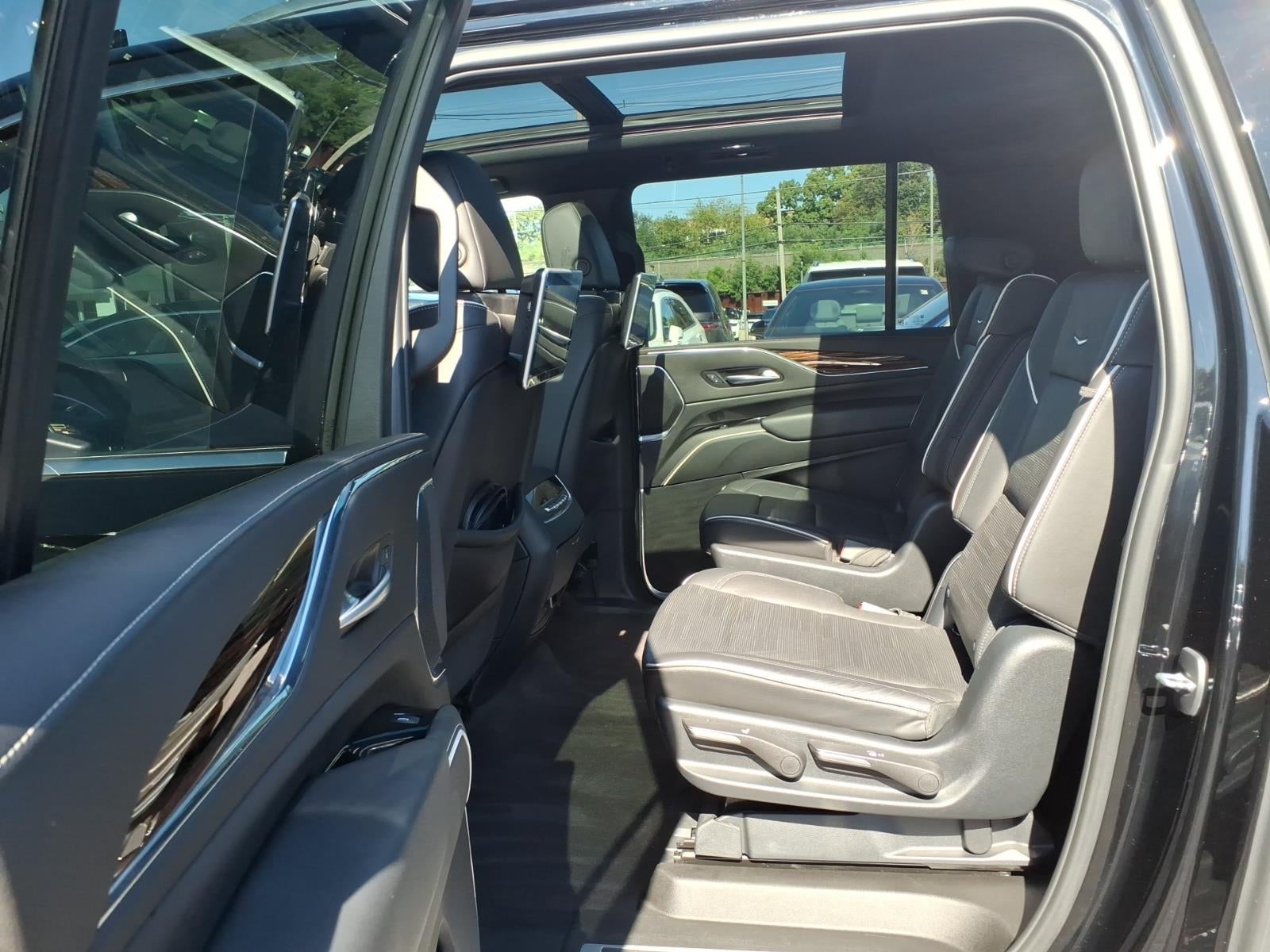 2023 Cadillac Escalade ESV 4WD Premium Luxury