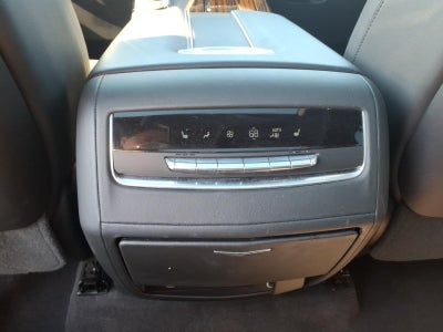 2023 Cadillac Escalade ESV 4WD Premium Luxury
