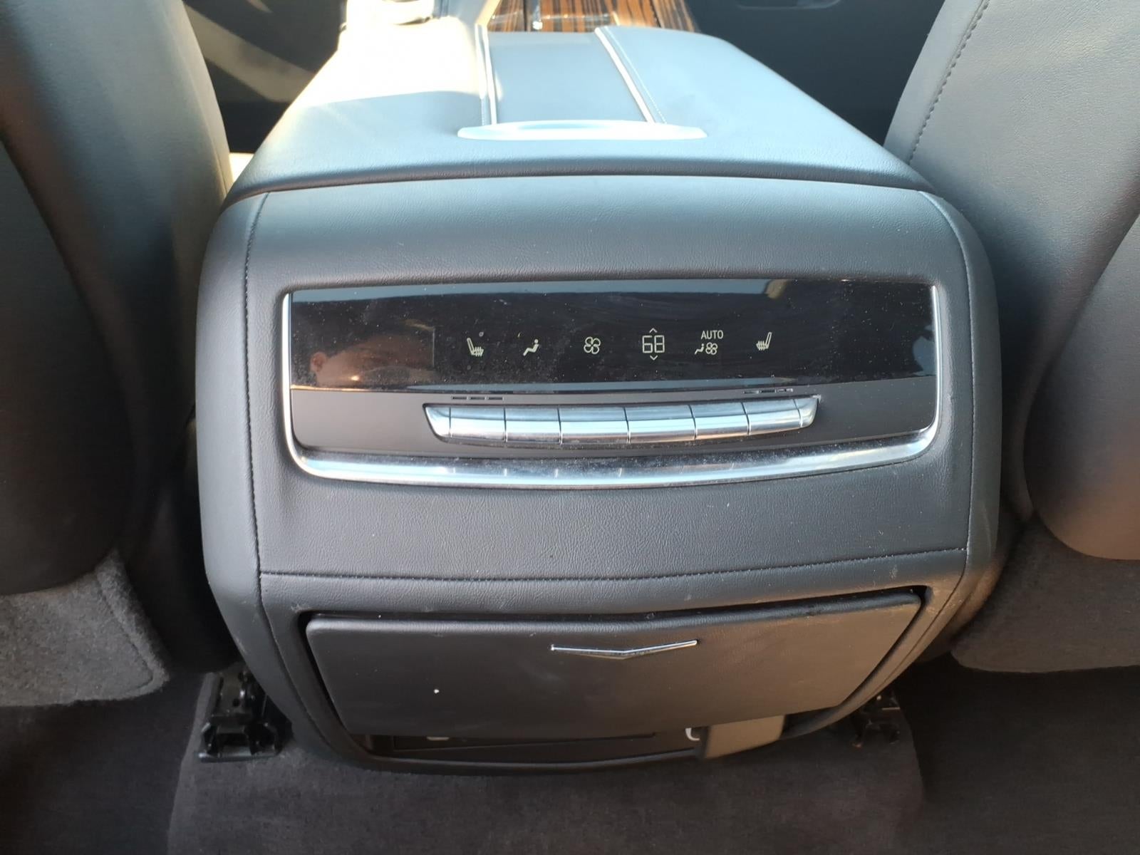 2023 Cadillac Escalade ESV 4WD Premium Luxury
