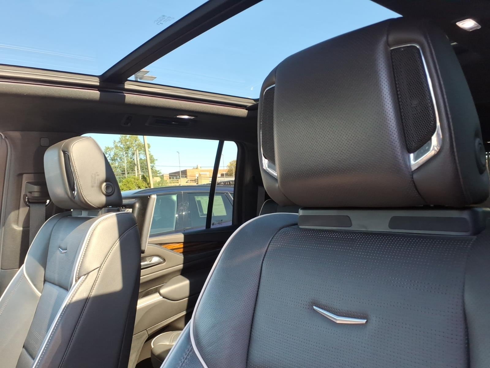 2023 Cadillac Escalade ESV 4WD Premium Luxury