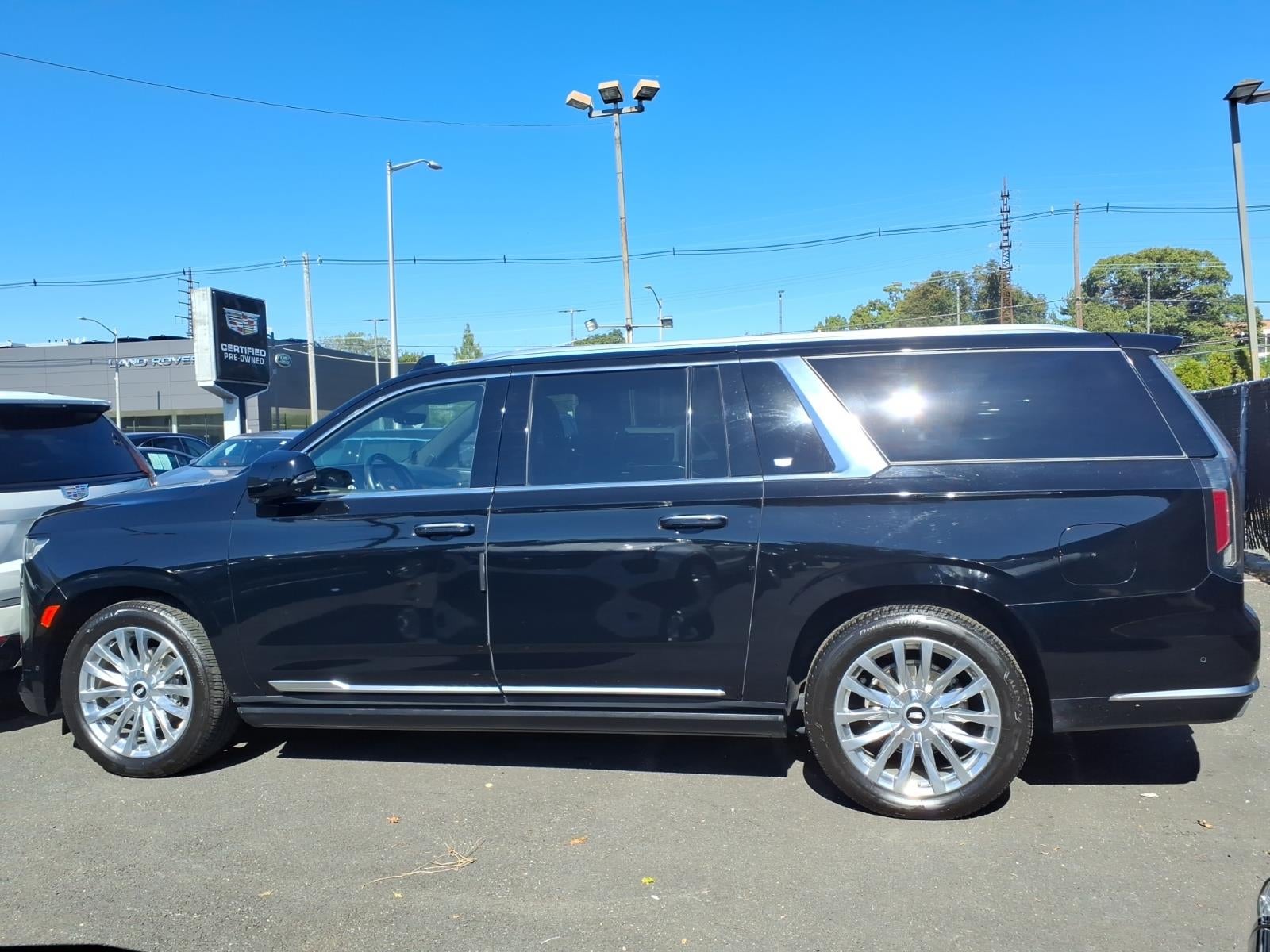 2023 Cadillac Escalade ESV 4WD Premium Luxury