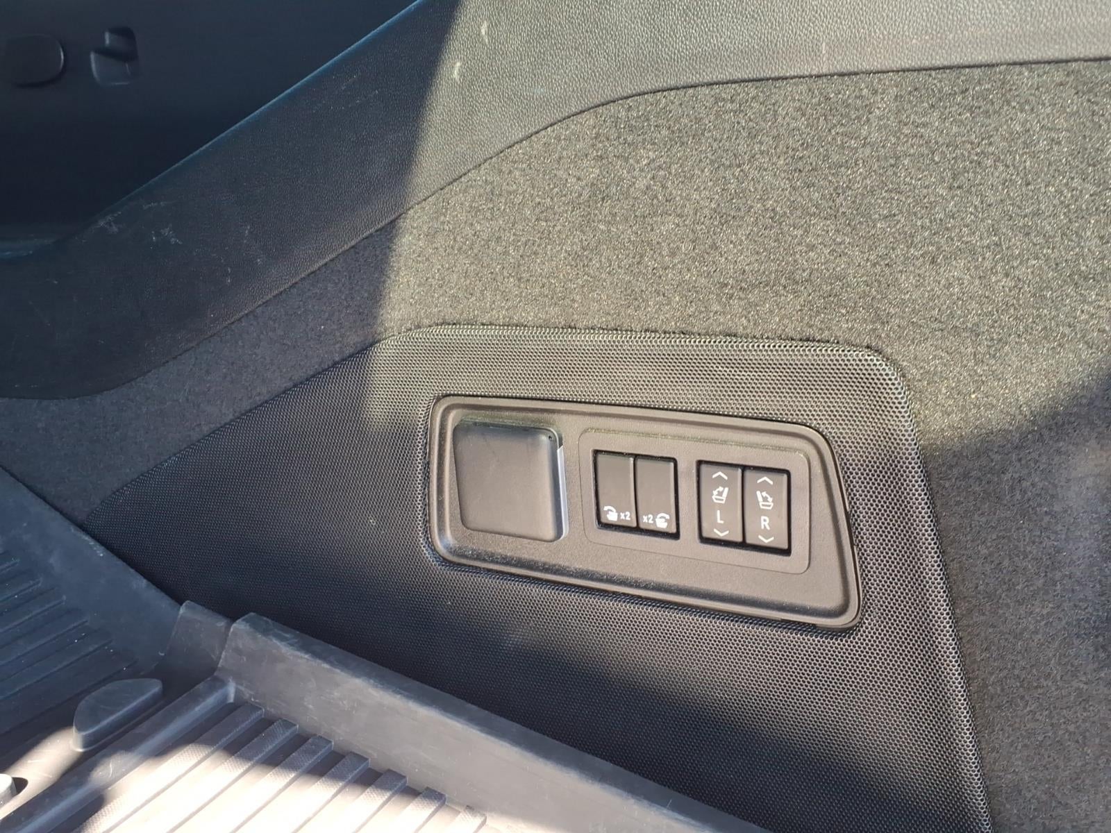 2024 Cadillac Escalade ESV Sport