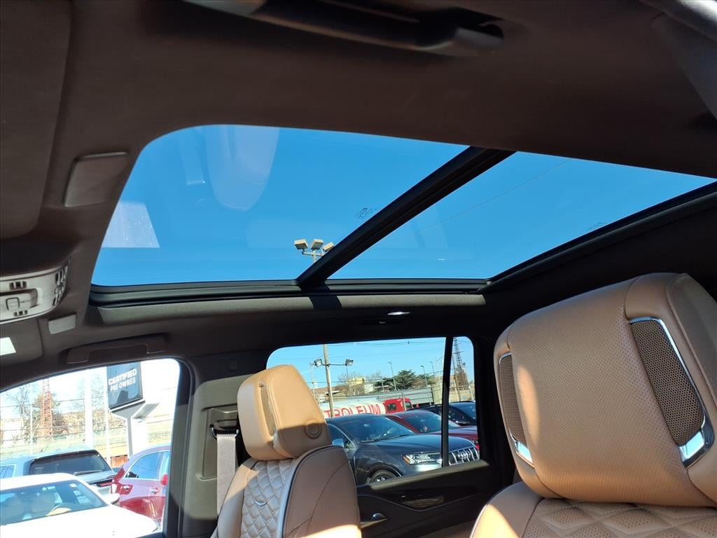 2023 Cadillac Escalade ESV Sport