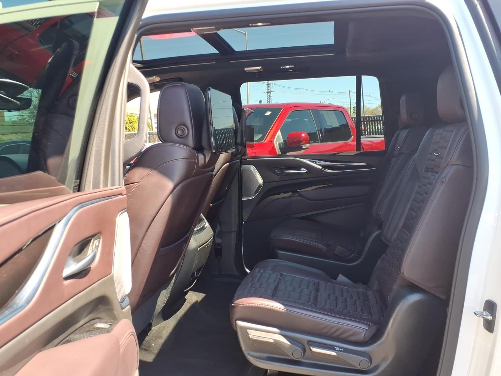 2023 Cadillac Escalade ESV Sport Platinum
