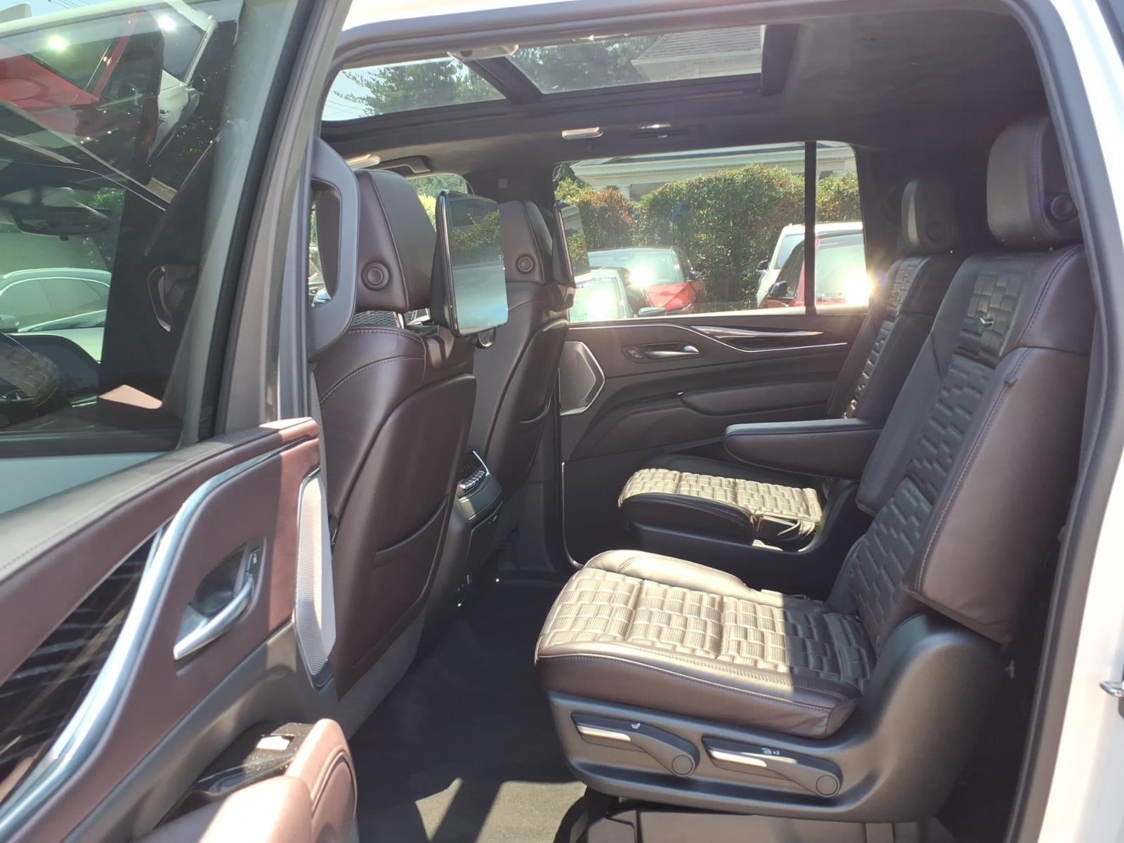 2023 Cadillac Escalade ESV AWD V-Series