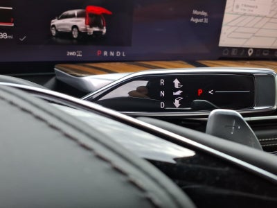 2025 Cadillac Escalade Sport Platinum