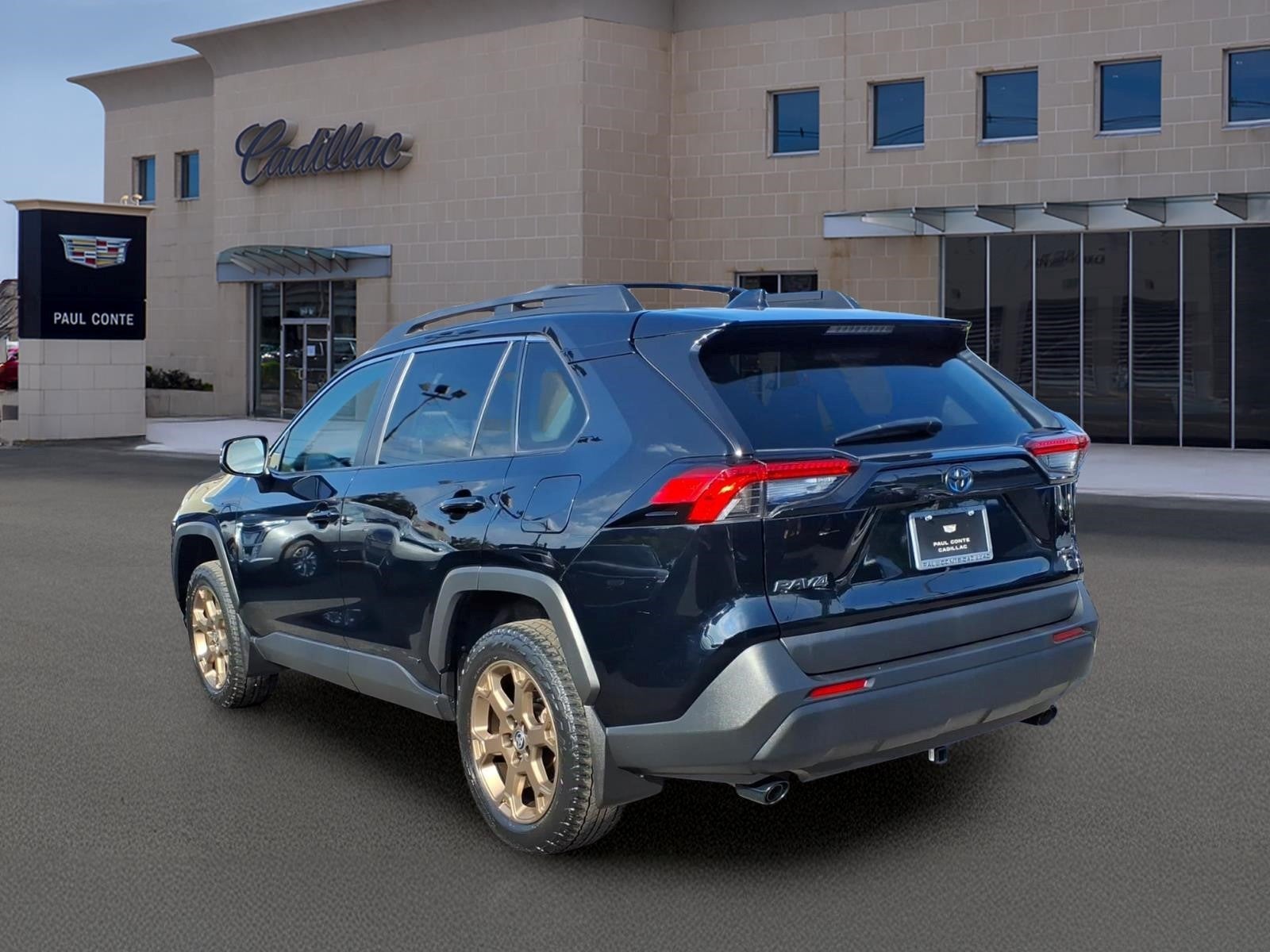 2024 Toyota RAV4 Hybrid LE