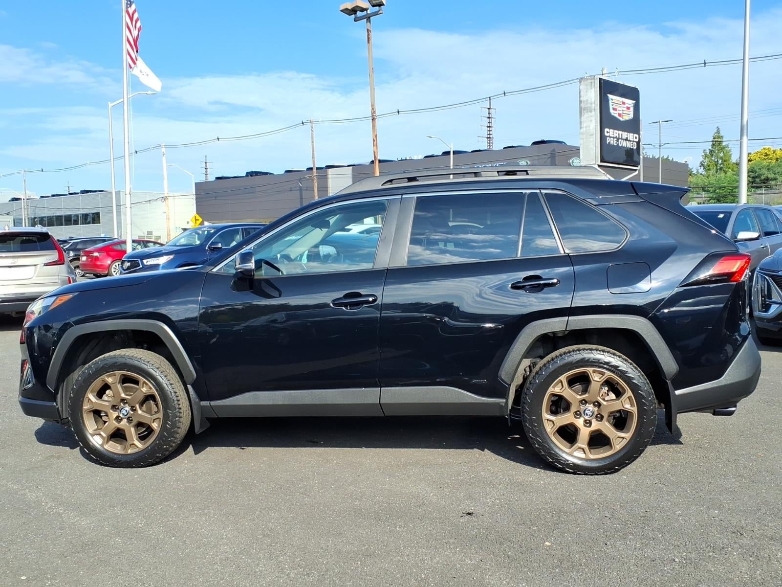 2024 Toyota RAV4 Hybrid LE