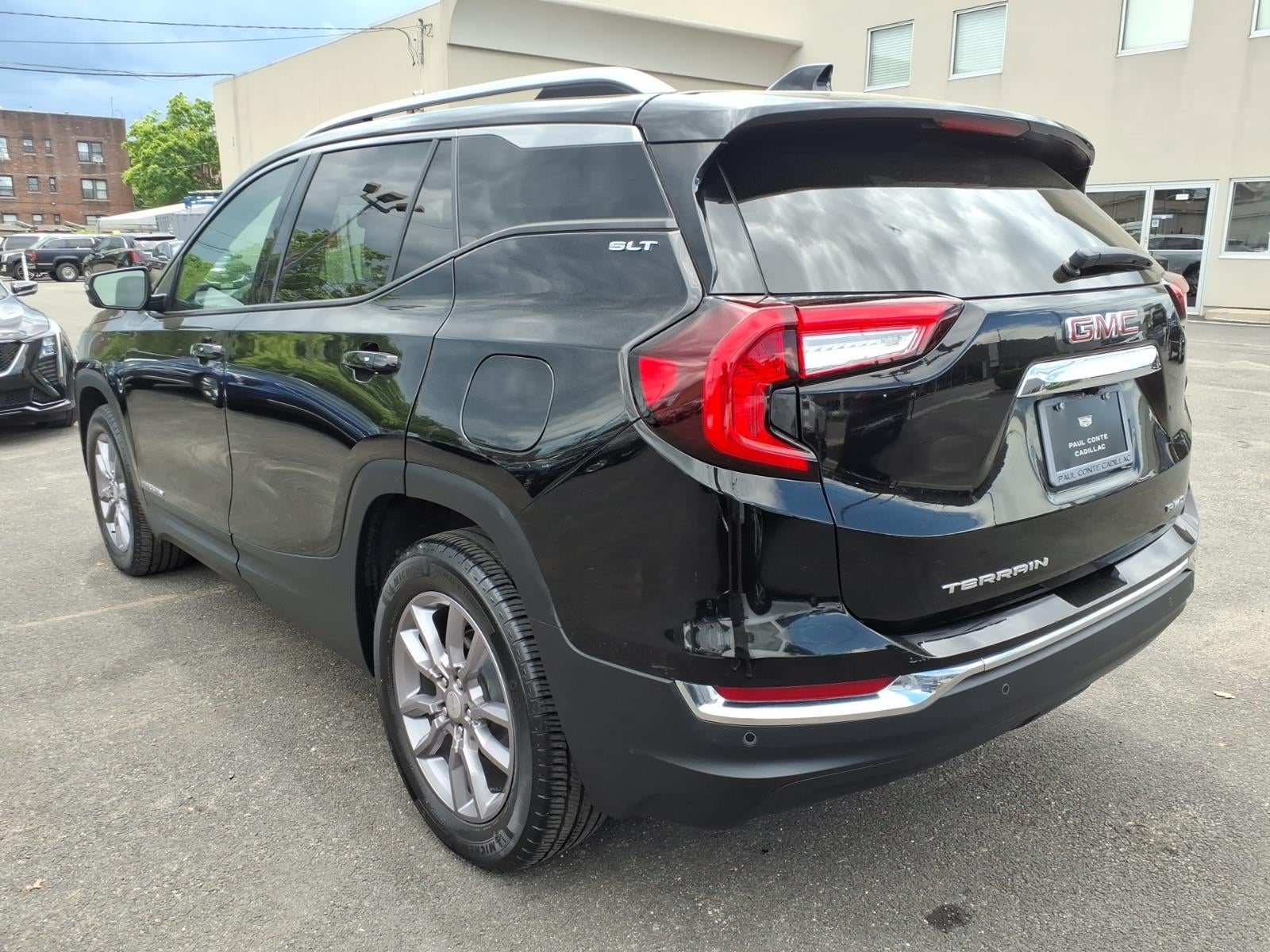 2023 GMC Terrain SLT