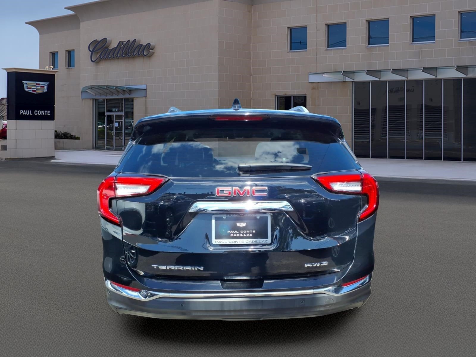 2023 GMC Terrain SLT
