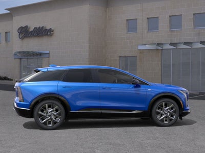 2025 Cadillac OPTIQ Luxury 1