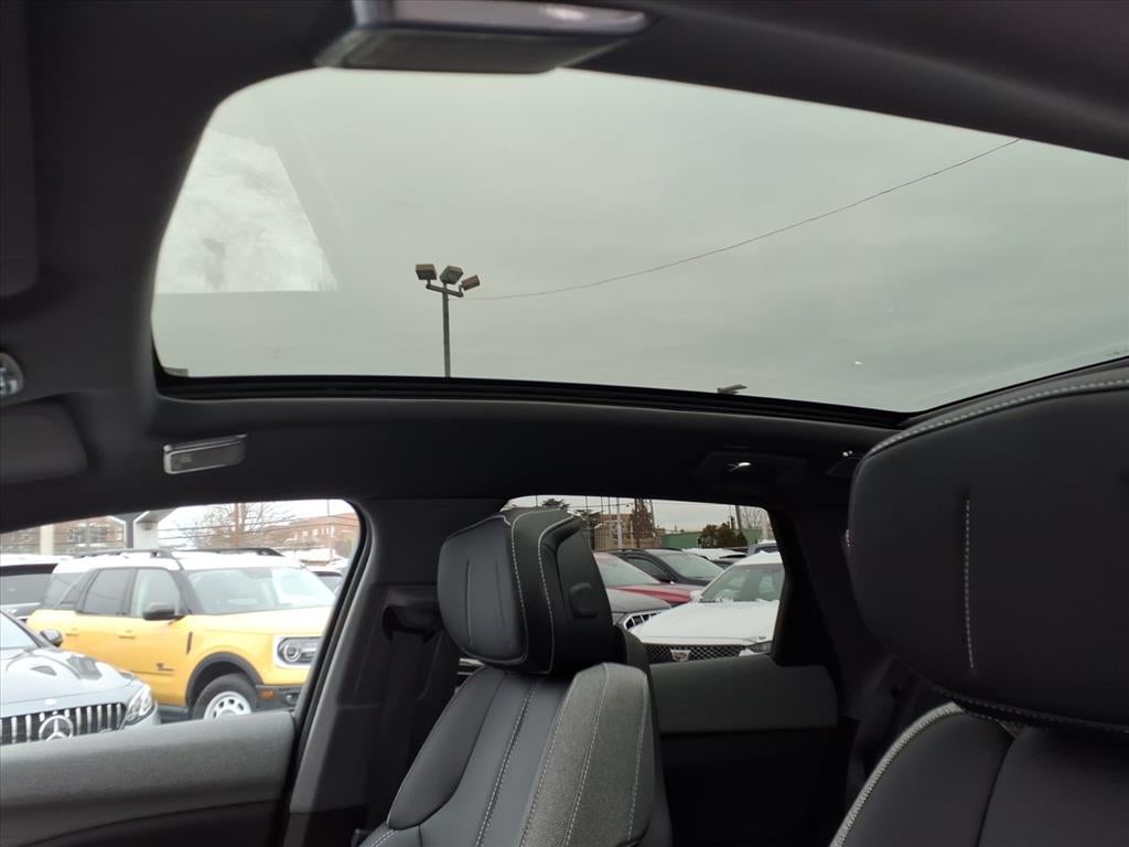 2025 Cadillac OPTIQ Luxury 1