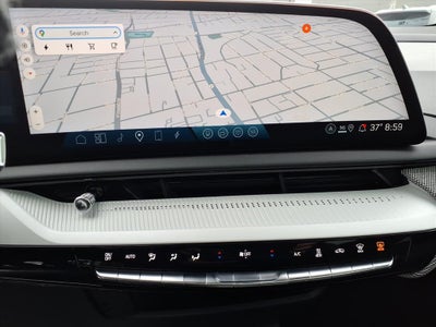 2025 Cadillac OPTIQ Luxury 1