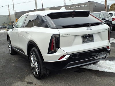 2025 Cadillac OPTIQ Luxury 1