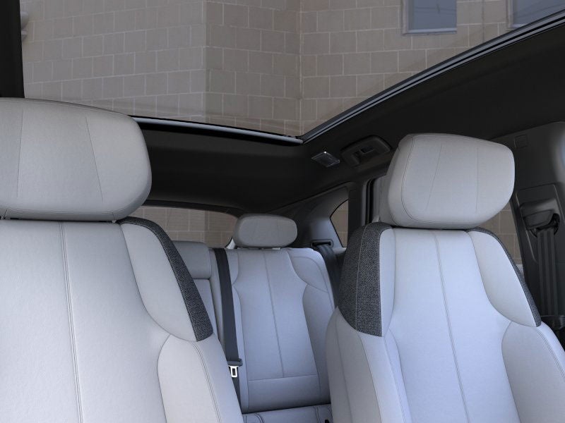 2025 Cadillac OPTIQ Luxury 1