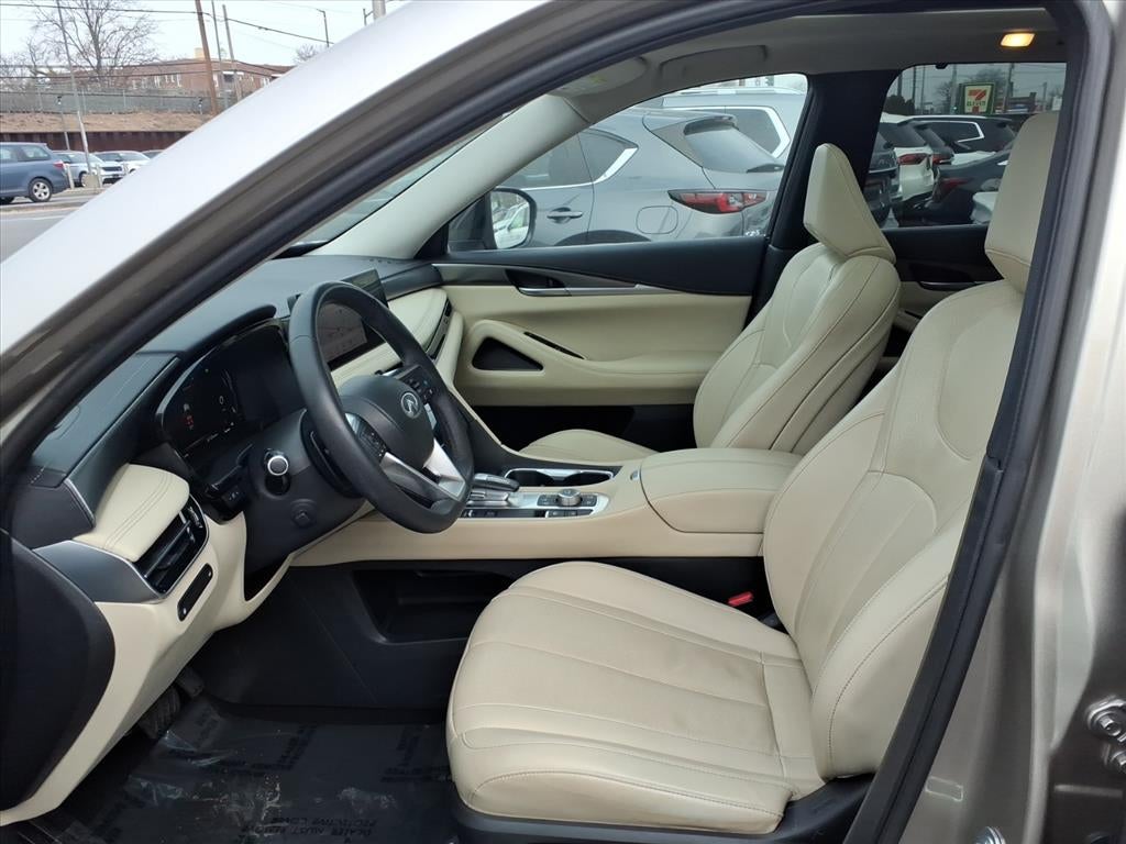 2022 INFINITI QX60 LUXE