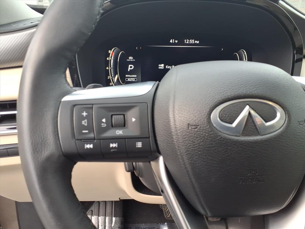 2022 INFINITI QX60 LUXE