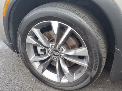 2022 INFINITI QX60 LUXE