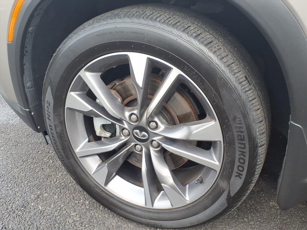 2022 INFINITI QX60 LUXE