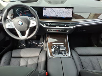 2023 BMW X7 xDrive40i