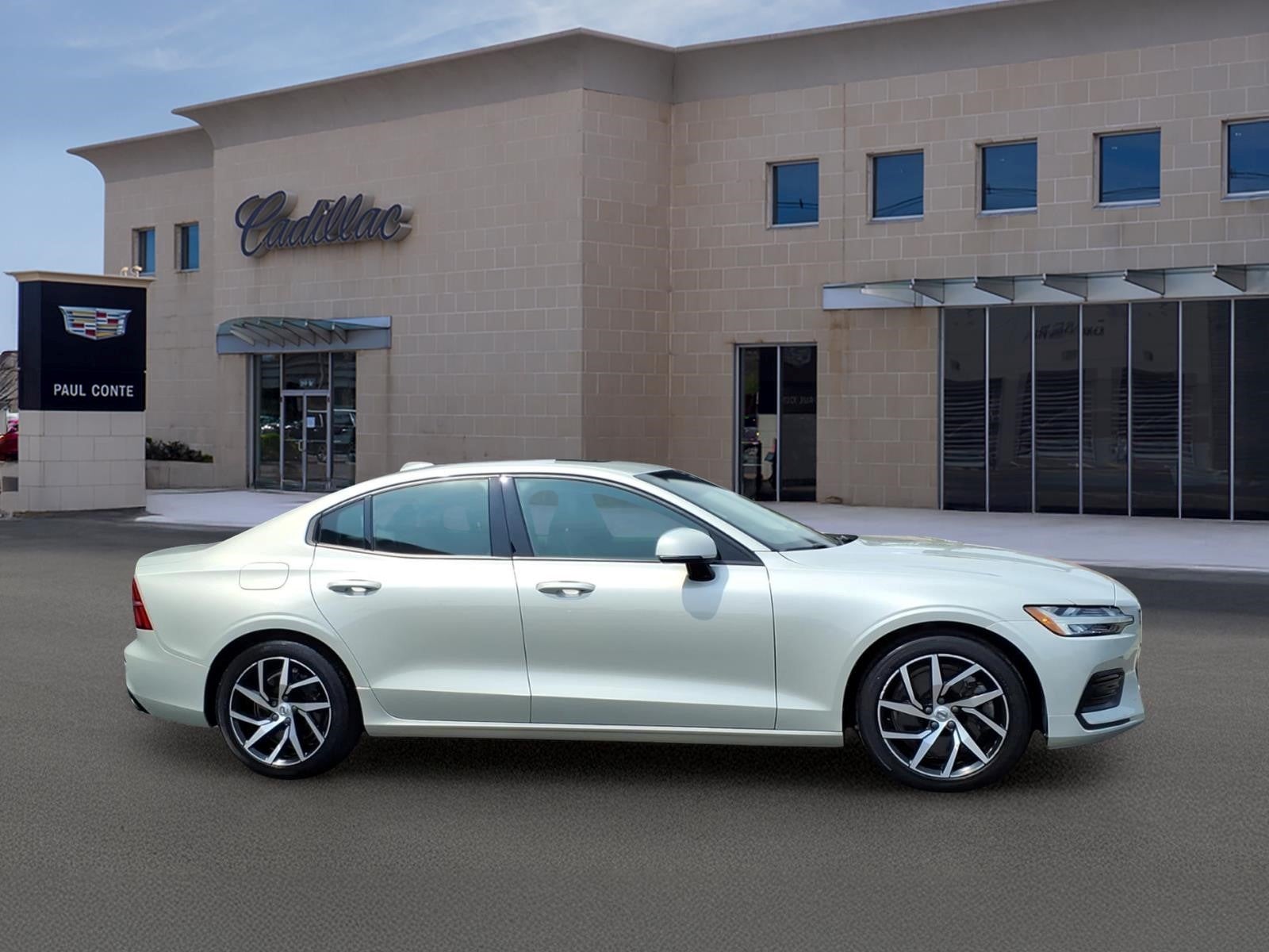 2020 Volvo S60 Momentum