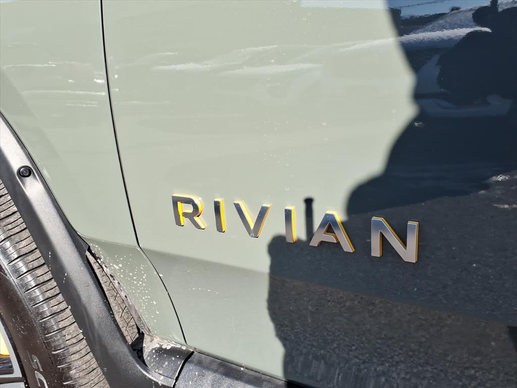 2023 RIVIAN R1S Launch Edition