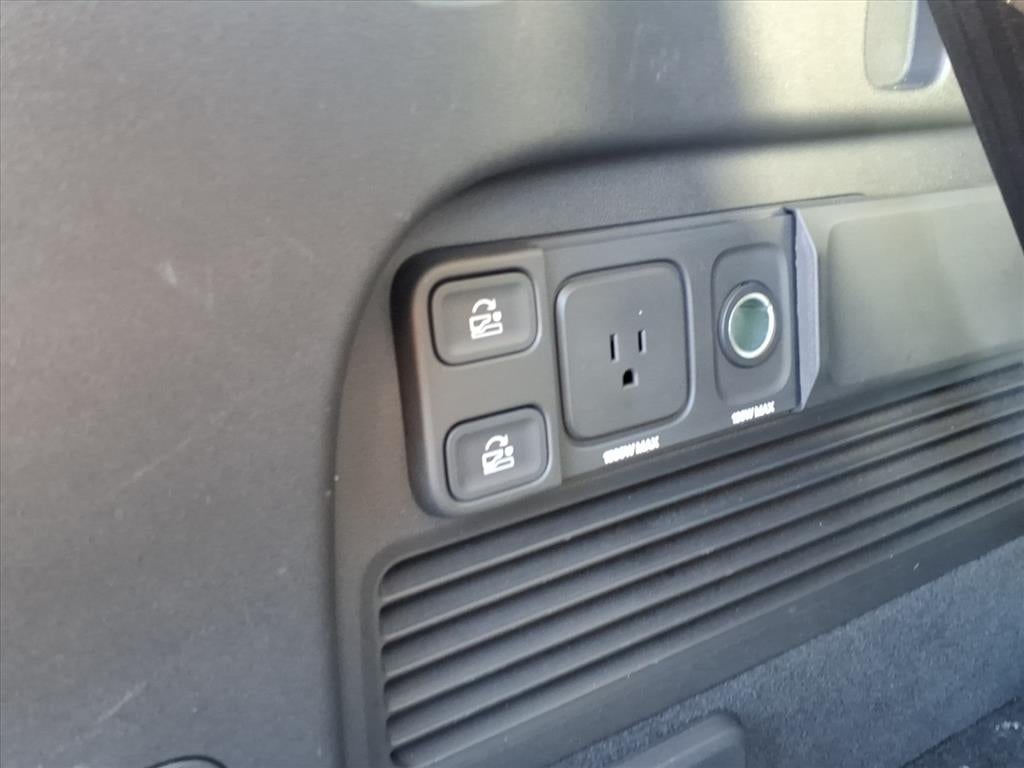 2023 RIVIAN R1S Launch Edition