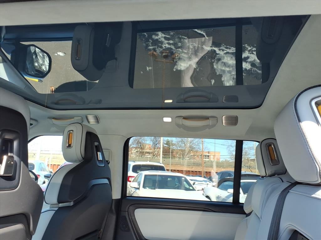 2023 RIVIAN R1S Launch Edition