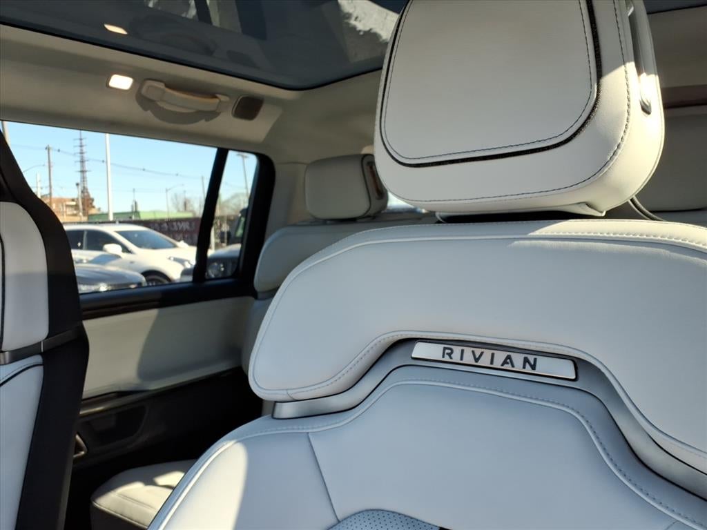 2023 RIVIAN R1S Launch Edition