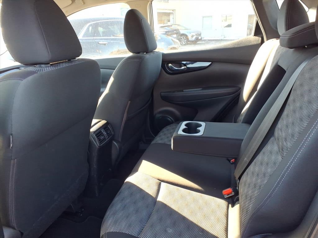 2018 Nissan Rogue Sport SV