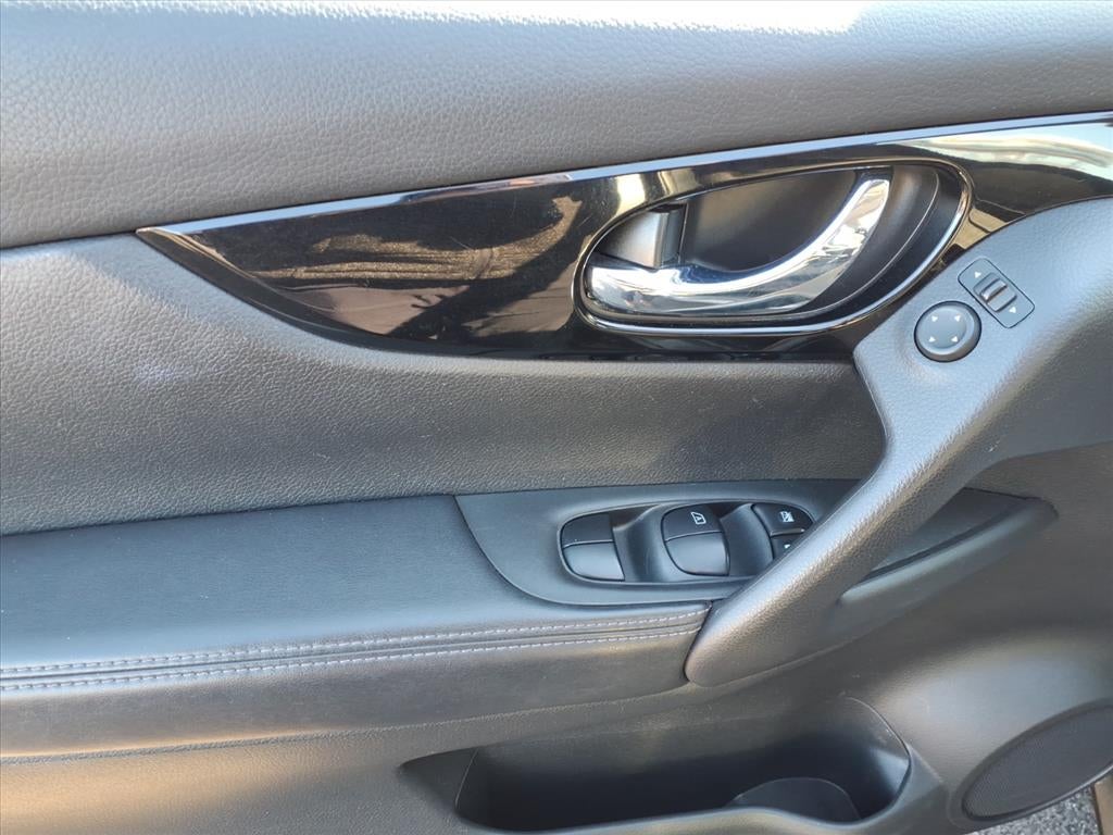 2018 Nissan Rogue Sport SV