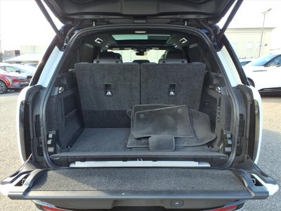 2025 Land Rover Range Rover SE