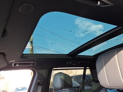 2025 Land Rover Range Rover SE