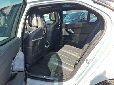 2024 BMW i7 M70