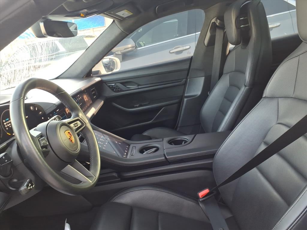 2020 Porsche Taycan Turbo