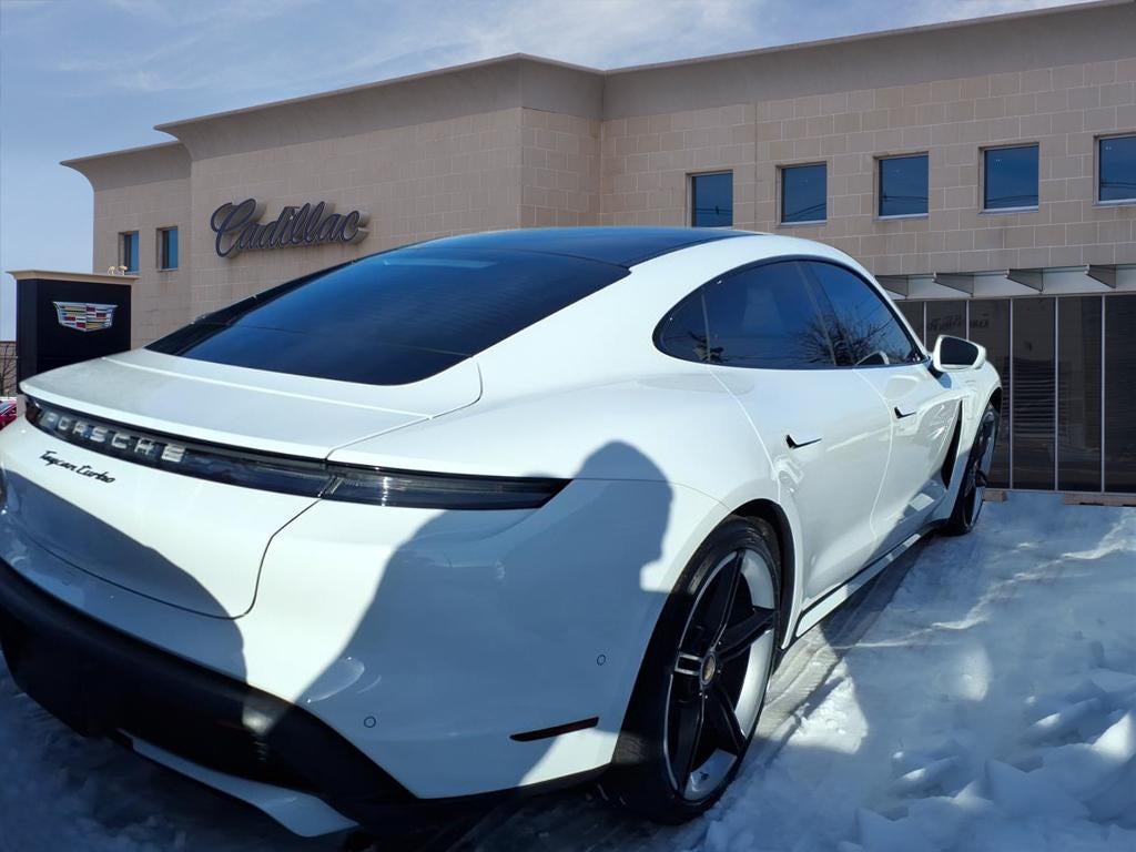 2020 Porsche Taycan Turbo