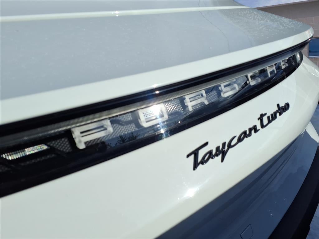 2020 Porsche Taycan Turbo