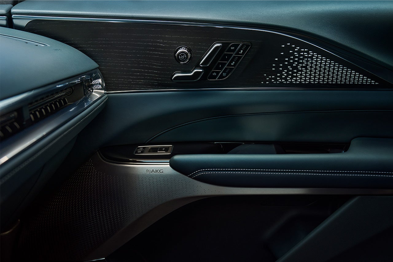 Paul Conte Cadillac in Freeport NY