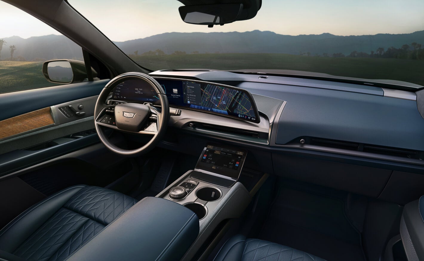 Hyundai IONIQ 9 vs. Cadillac VISTIQ: Dimensions & Cargo