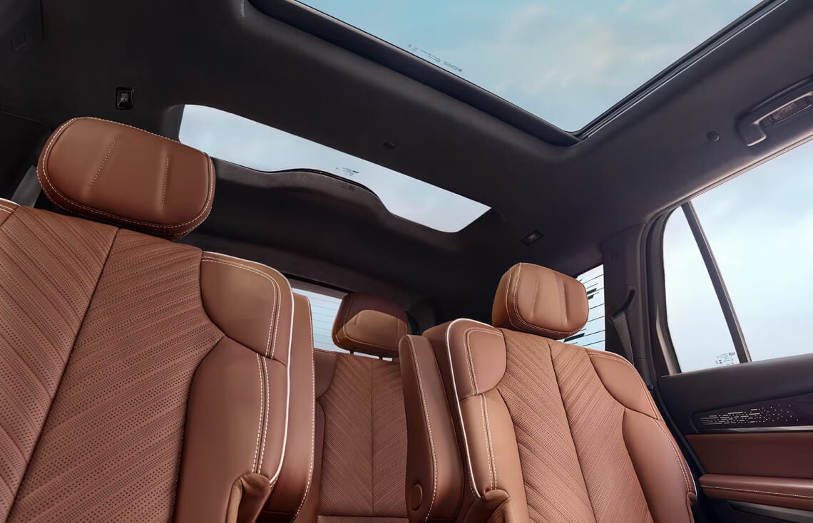 Cadillac VISTIQ Interior